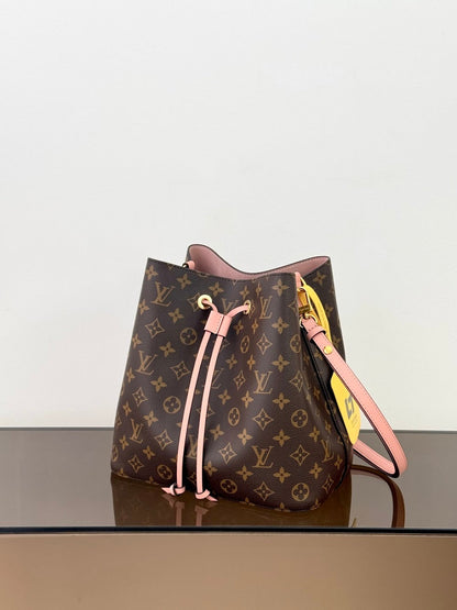 Anum Bags ln Luxury Bag --96396