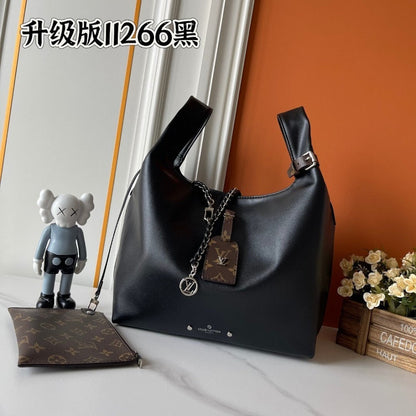 Anum Bags ln Luxury Bag --76480