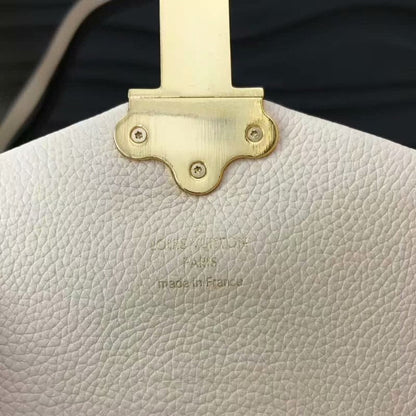 Anum Bags ln Luxury Bag --60365