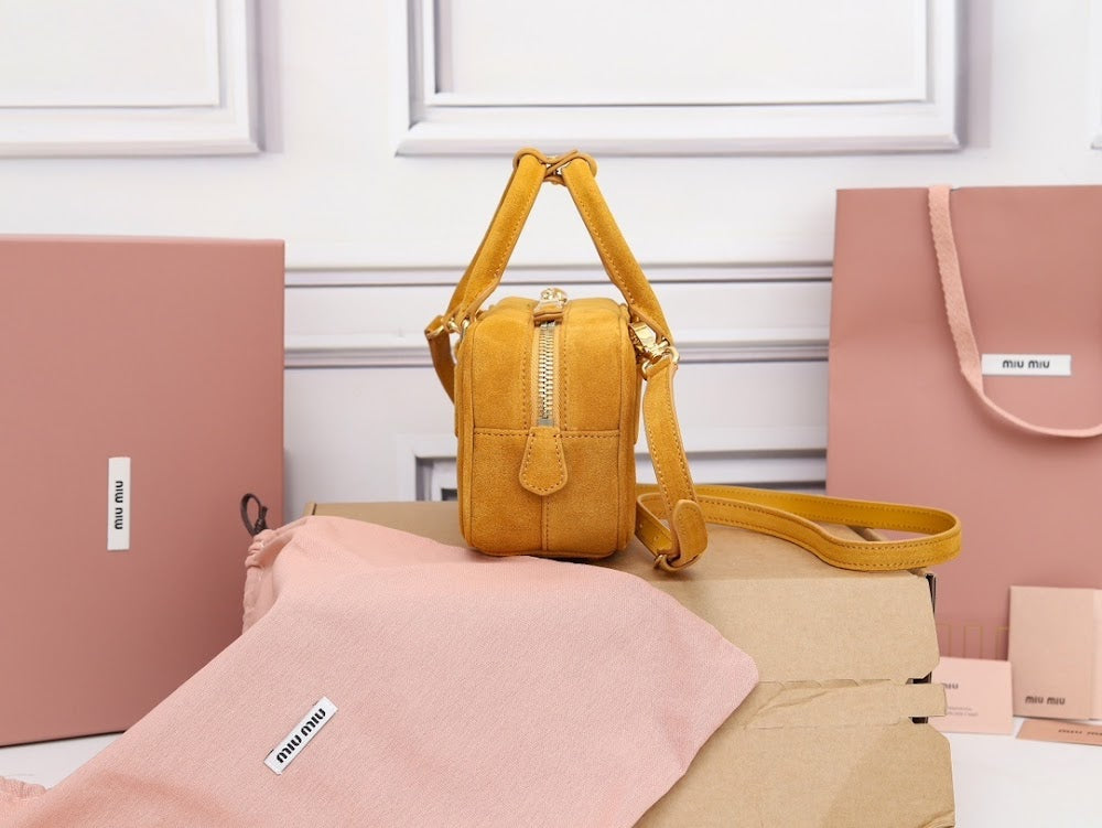 Anum Bags Miun Miun Luxury Bag --123617