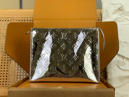 Anum Bags ln Luxury Bag --63091