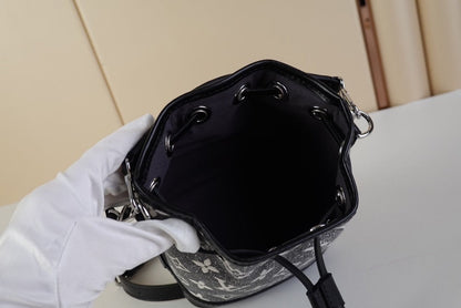 Anum Bags ln Luxury Bag --61400