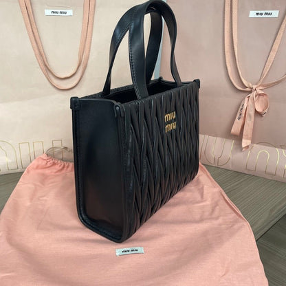 Anum Bags Miun Miun Luxury Bag --122942