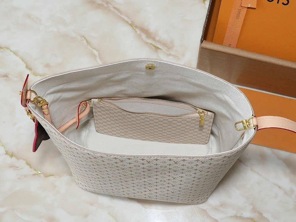 Anum Bags ln Luxury Bag --77082