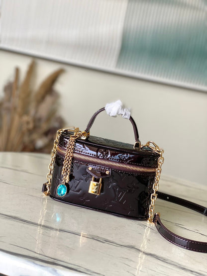 Anum Bags ln Luxury Bag --96628