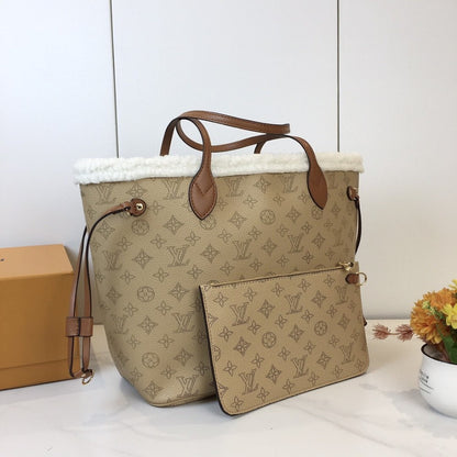 Anum Bags ln Luxury Bag --76431