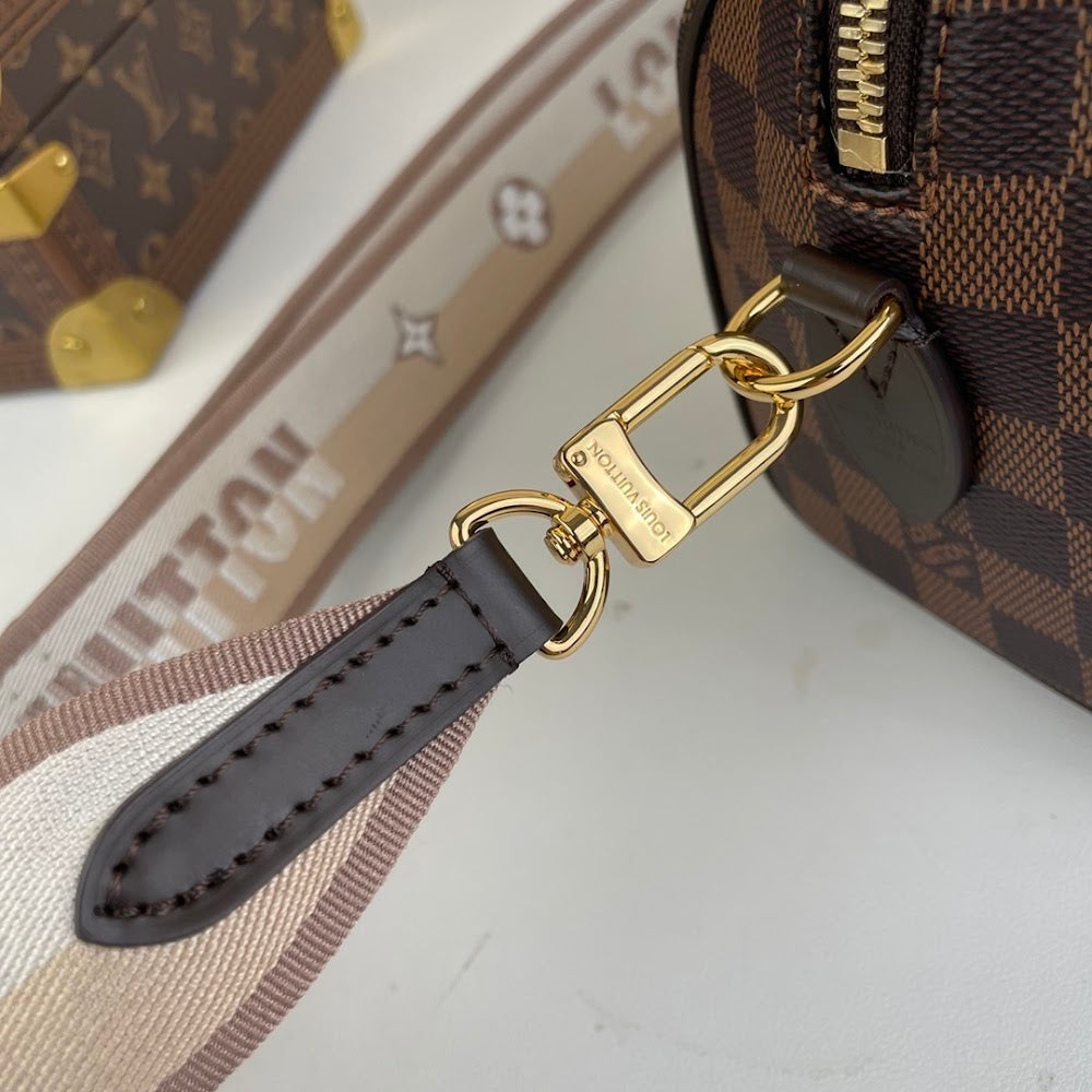 Anum Bags ln Luxury Bag --61731