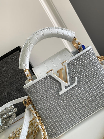 Anum Bags ln Luxury Bag --96824
