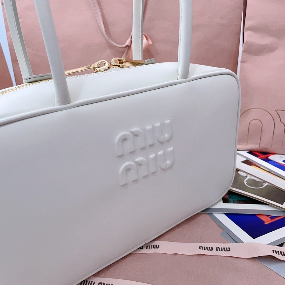 Anum Bags Miun Miun Luxury Bag --123228