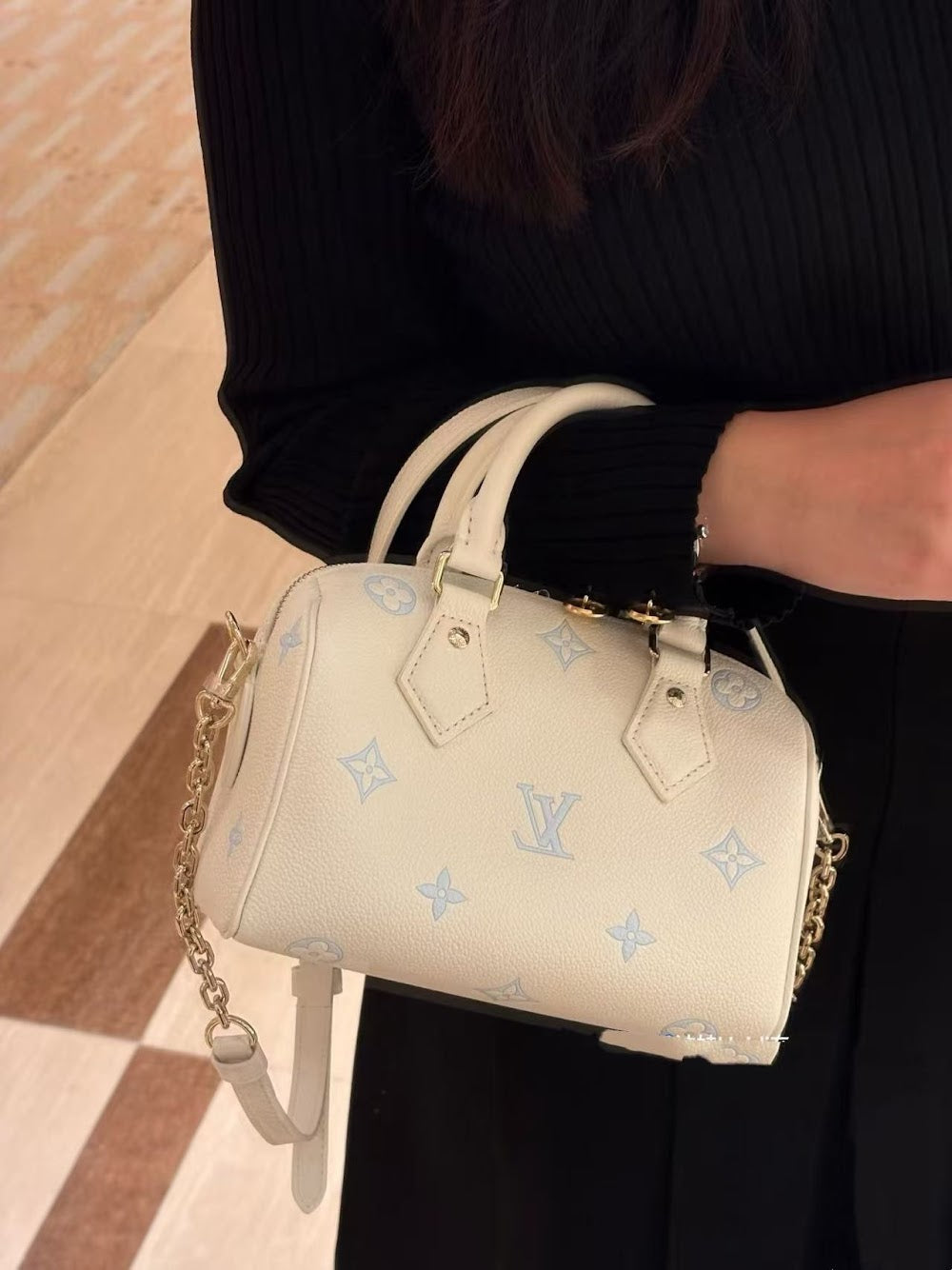 Anum Bags ln Luxury Bag --95874