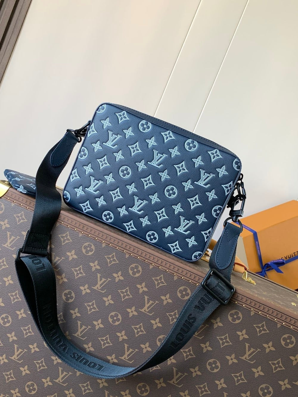 Anum Bags ln Luxury Bag --71614
