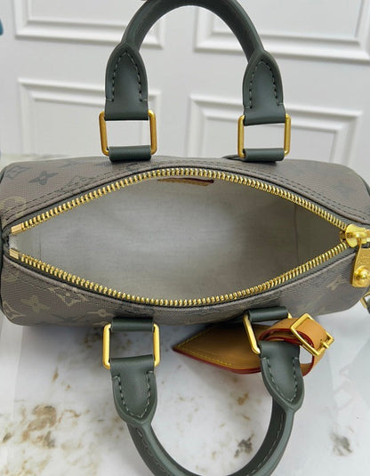 Anum Bags ln Luxury Bag --71537