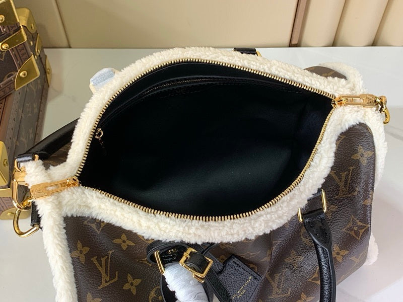 Anum Bags ln Luxury Bag --62908