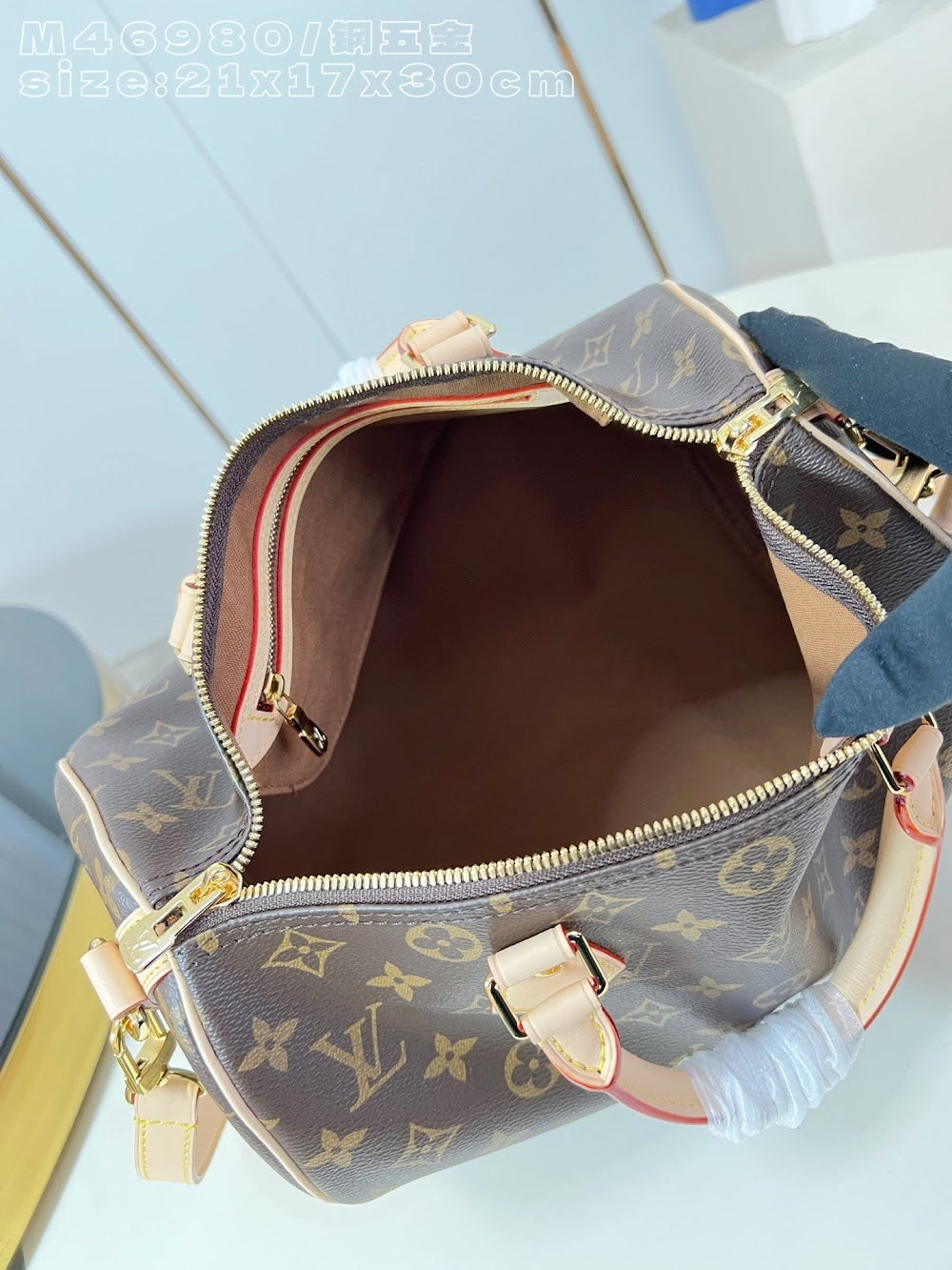 Anum Bags ln Luxury Bag --96364