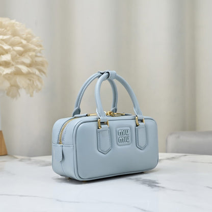 Anum Bags Miun Miun Luxury Bag --123604