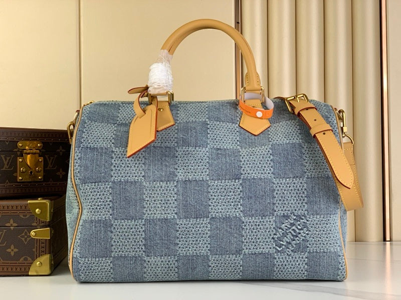 Anum Bags ln Luxury Bag --62317