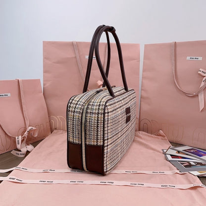 Anum Bags Miun Miun Luxury Bag --123306