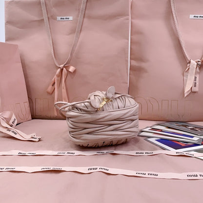 Anum Bags Miun Miun Luxury Bag --122290