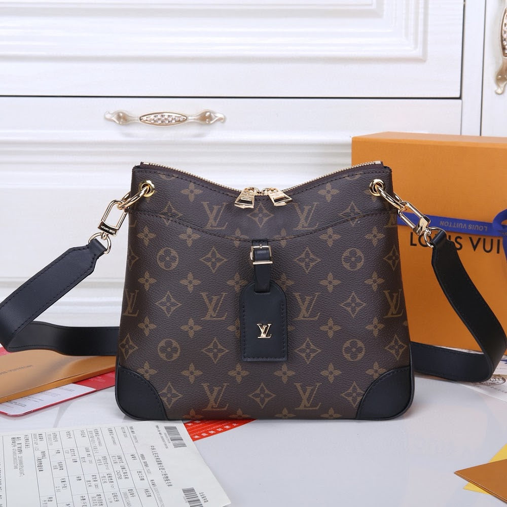 Anum Bags ln Luxury Bag --81465