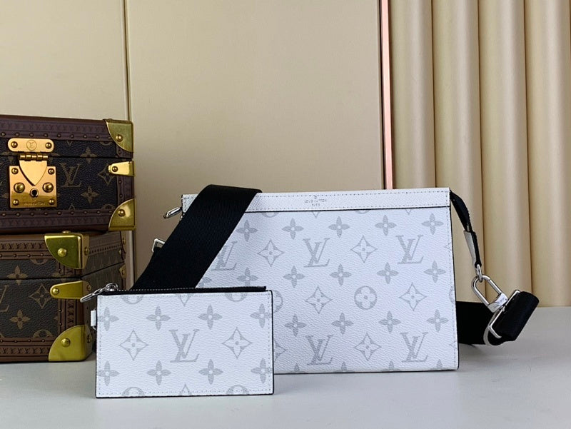 Anum Bags ln Luxury Bag --62160