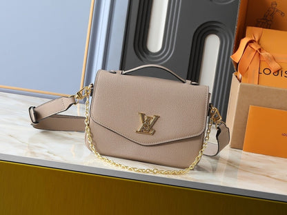 Anum Bags ln Luxury Bag --77301