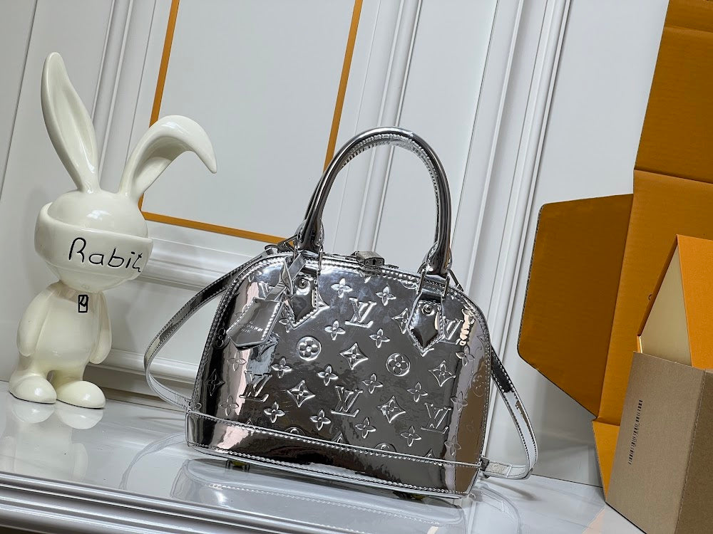 Anum Bags ln Luxury Bag --77764
