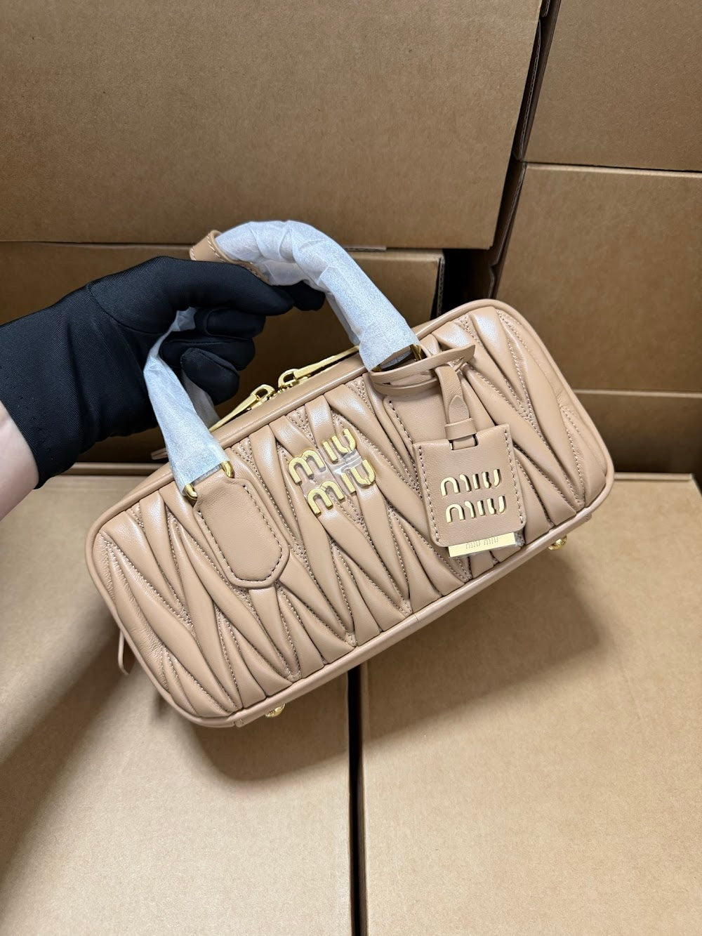 Anum Bags Miun Miun Luxury Bag --122759