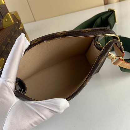 Anum Bags ln Luxury Bag --60813