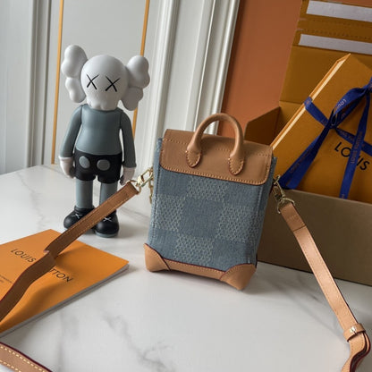 Anum Bags ln Luxury Bag --76578