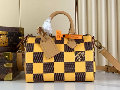 Anum Bags ln Luxury Bag --62276
