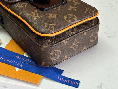 Anum Bags ln Luxury Bag --71632