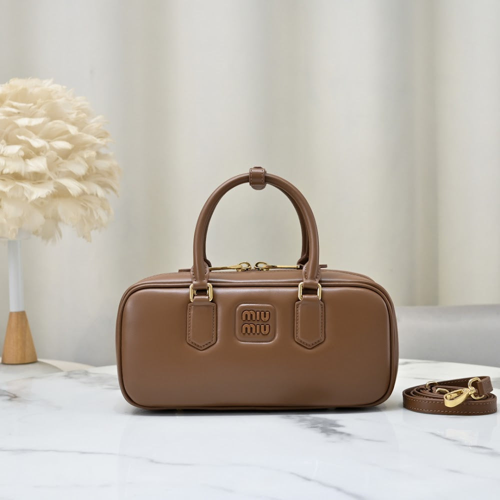 Anum Bags Miun Miun Luxury Bag --123540
