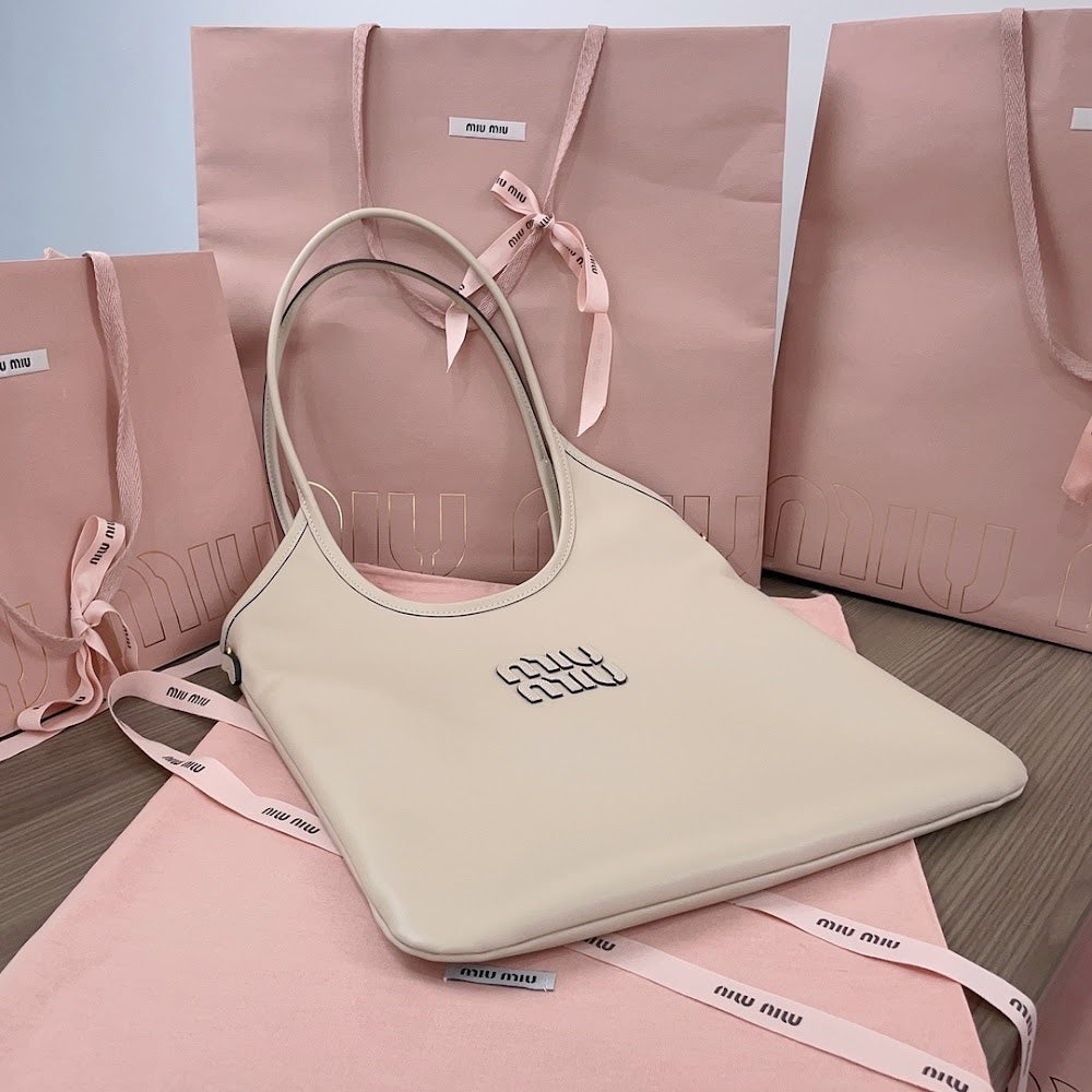 Anum Bags Miun Miun Luxury Bag --122447