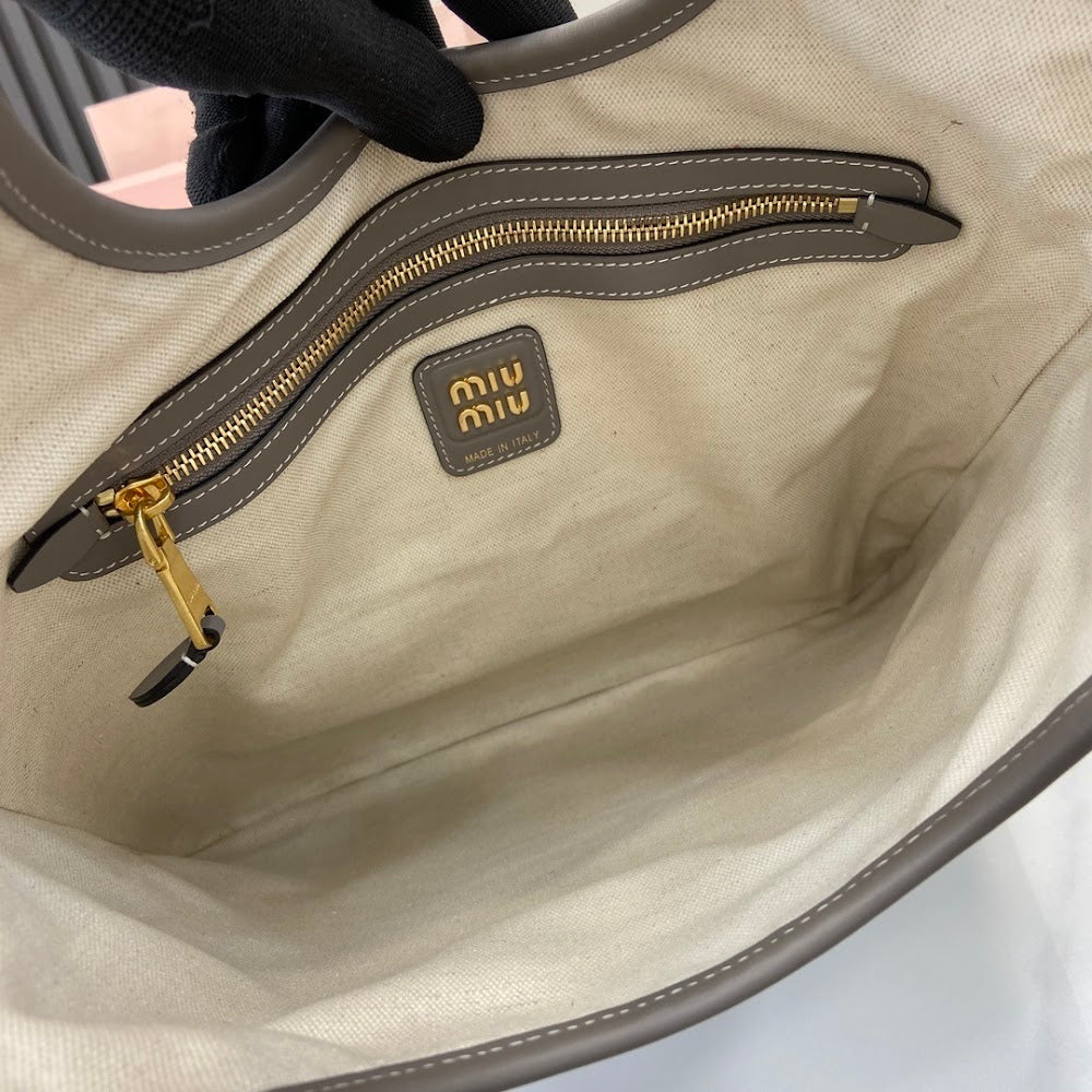 Anum Bags Miun Miun Luxury Bag --122225