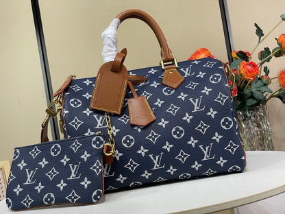 Anum Bags ln Luxury Bag --95647