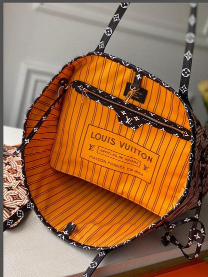 Anum Bags Detail