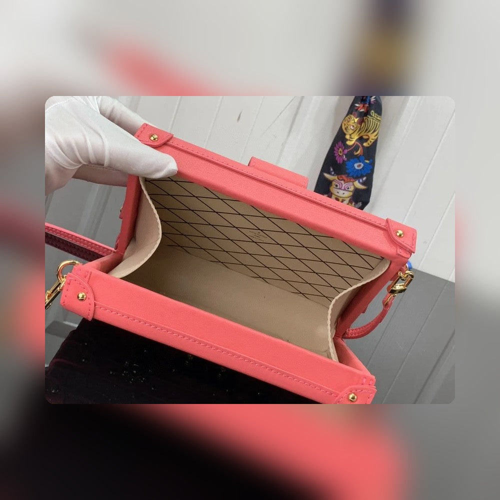 Anum Bags Detail
