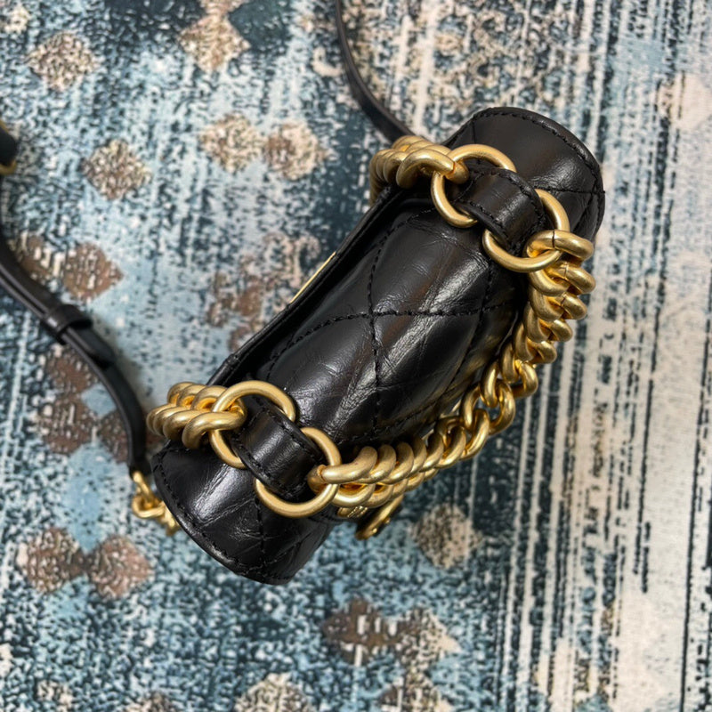 Anum Bags Detail