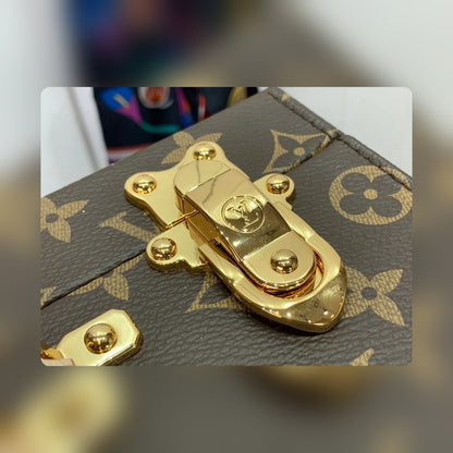 Anum Bags Detail