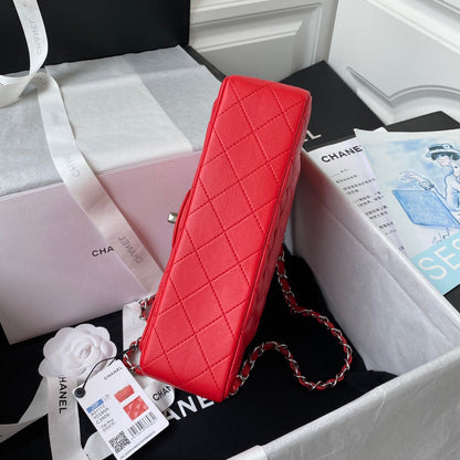 Anum Bags Detail