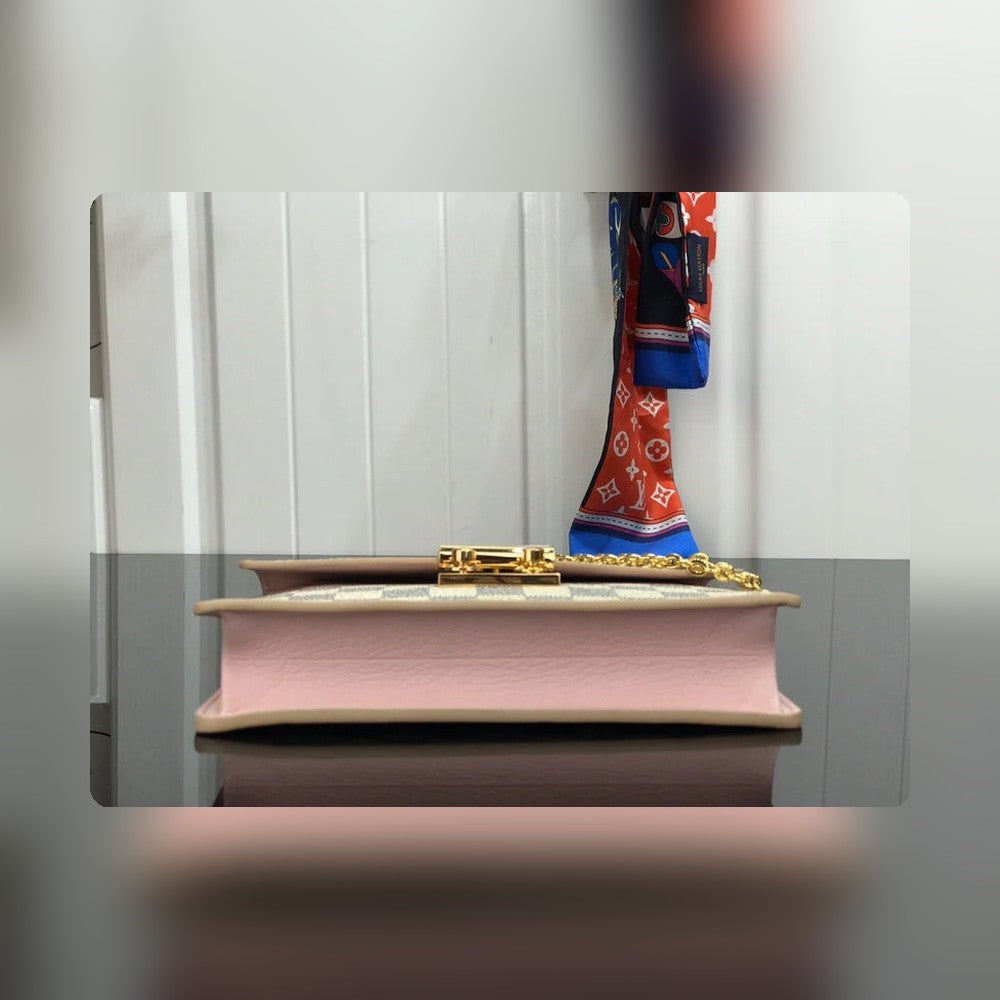 Anum Bags Detail