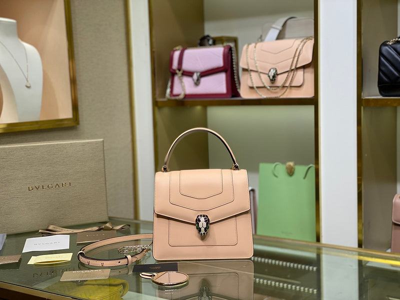 Anum Bags Detail
