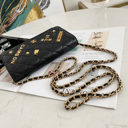 Anum Bags Detail