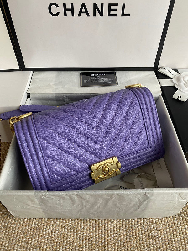 Anum Bags Detail