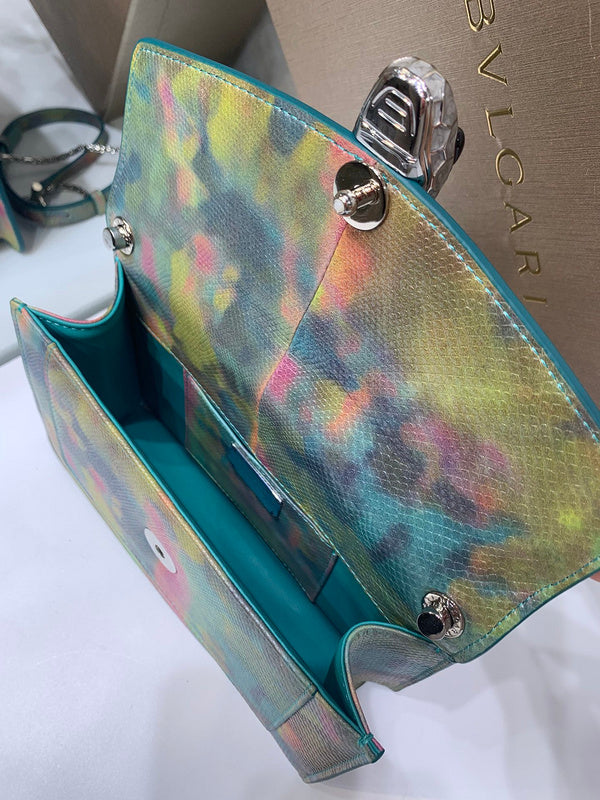 Anum Bags Detail
