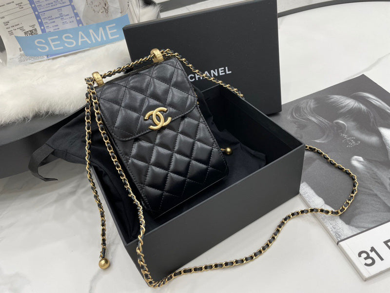 Anum Bags Detail