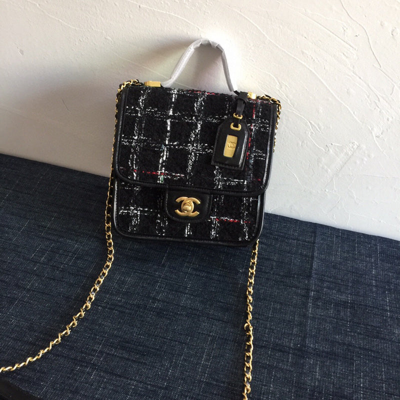 Anum Bags Detail