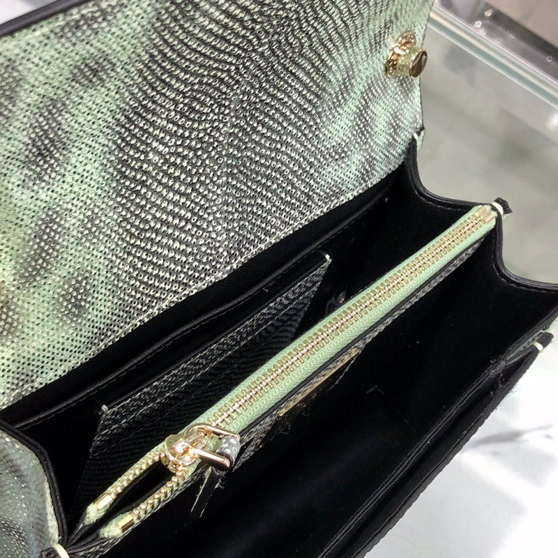 Anum Bags Detail