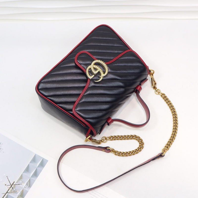Anum Bags Detail