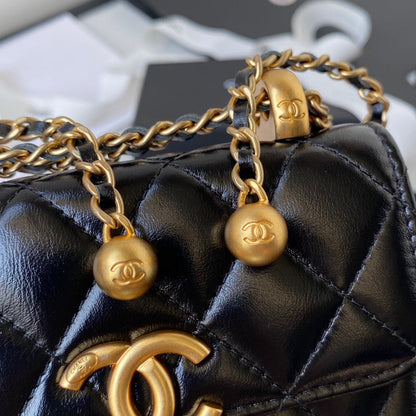 Anum Bags Detail